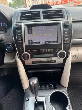 2014 Toyota Camry Hybrid XLE