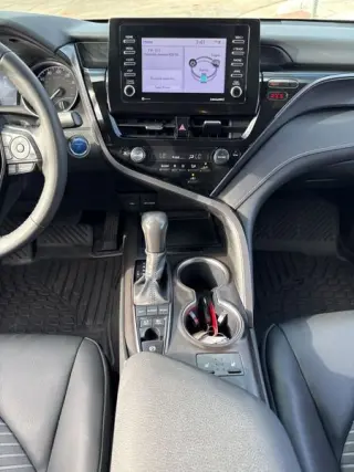2024 Toyota Camry Hybrid SE