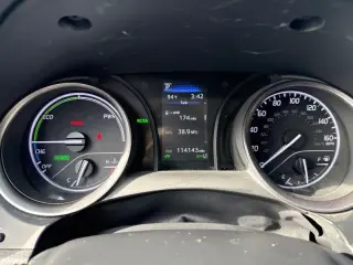 2024 Toyota Camry Hybrid SE