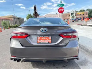 2024 Toyota Camry Hybrid SE