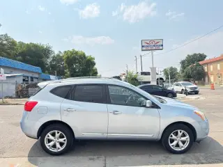 2011 Nissan Rogue SV