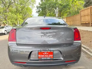 2017 Chrysler 300 300S AWD