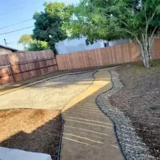 LR LANDSCAPING AND TREE SERVIC