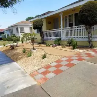 LR LANDSCAPING AND TREE SERVIC
