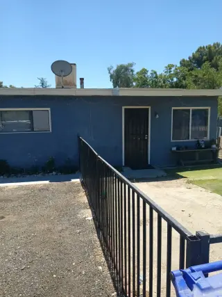 SAN BERNARDINO CASA de 3 RECS.