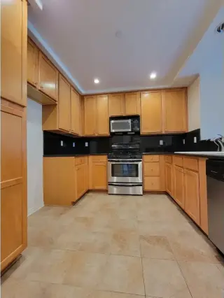 RENTO APARTAMENTO en la ciudad de 📍Northridge