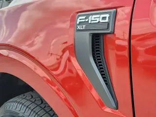 Ford F-150 2023 4x4 XLT 4dr SuperCrew 5.5 ft. SB