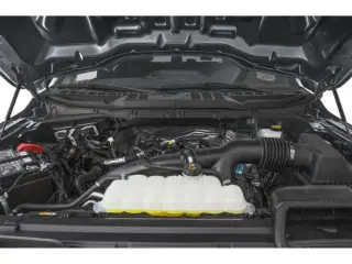Ford F-150 2024 4x2 STX 4dr SuperCrew con 5.5 pies de largo SB