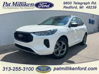 Ford Escape 2024 con tracción en las cuatro ruedas ST-Line 4dr SUV