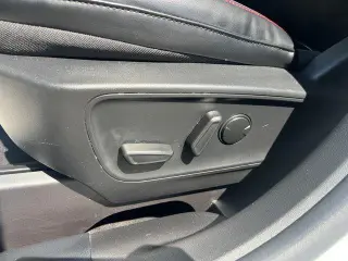 Ford Escape 2024 con tracción en las cuatro ruedas ST-Line 4dr SUV