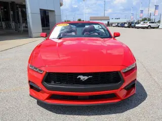 Ford Mustang 2025 EcoBoost Premium convertible 2 de dos lugares.