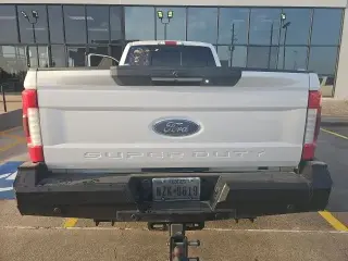 Ford F-350 Super Duty 2018 4x4 Lariat 4dr Crew Cab 6.8 ft. SB SRW Pickup