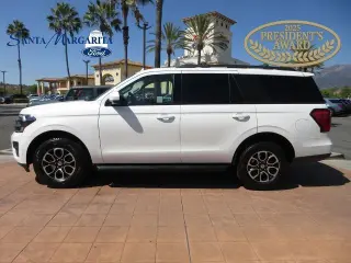 Ford Expedition 2024 4x2 XLT 4dr SUV
