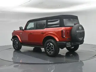 Ford Bronco 2024 4x4 Outer Banks 4dr SUV
