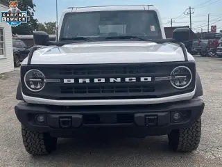Ford Bronco 2023 4x4 Black Diamond 4dr SUV