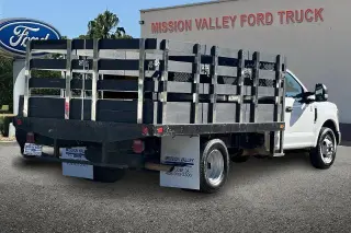 Ford F-350 Super Duty 2021 4x2 XL 2dr Regular Cab 145 in. WB DRW Chassis