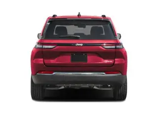 Jeep Grand Cherokee 2025 4x4 Laredo 4dr SUV