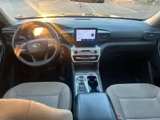 Ford Explorer 2021 AWD Base 4dr SUV