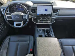 Ford Expedition 2024 4x2 XLT 4dr SUV