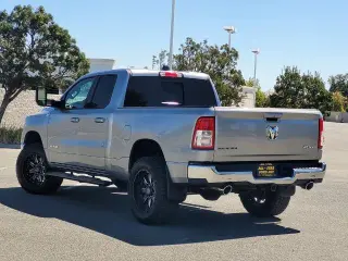 Ram 1500 2021 4x4 Big Horn 4dr Quad Cab 6.4 ft. SB Pickup