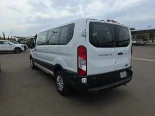 Transito Ford 2024 350 XL 3dr LWB Techo de Baja para Vehículos de Pasajeros