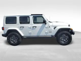 Jeep Wrangler Unlimited 2020 4x4 Sahara 4dr SUV
