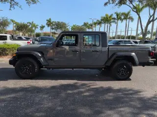 Jeep Gladiator 2021 4x4 Sport 4dr Cabina de Crew 5.0 ft. SB