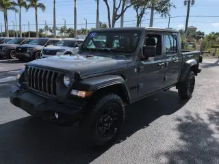 Jeep Gladiator 2021 4x4 Sport 4dr Cabina de Crew 5.0 ft. SB