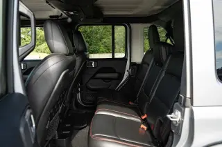 Jeep Wrangler Unlimited 2018 4x4 Rubicon 4dr SUV (release medio año)
