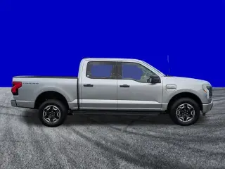 Ford F-150 Lightning 2023 AWD XLT 4dr SuperCrew 5.5 ft. SB