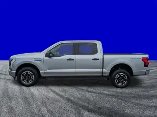 Ford F-150 Lightning 2023 AWD XLT 4dr SuperCrew 5.5 ft. SB