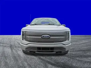 Ford F-150 Lightning 2023 AWD XLT 4dr SuperCrew 5.5 ft. SB