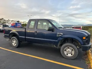 Ford F-250 Super Duty 2008 XL 4dr SuperCab 4WD SB