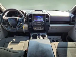 Ford F-150 2020 4x4 XL 4dr SuperCrew con cabina de 5,5 pies de largo.
