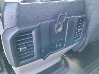 Ford F-150 2020 4x4 XL 4dr SuperCrew con cabina de 5,5 pies de largo.