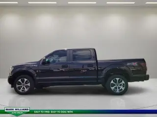 Ford F-150 2020 4x4 XL 4dr SuperCrew con cabina de 5,5 pies de largo.