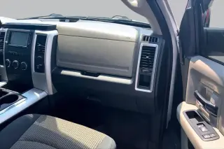 Ram 1500 2012 4x2 SLT 4dr Crew Cab 5.5 ft. SB Pickup