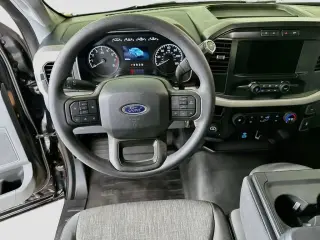 Ford F-150 2023 4x2 XL 2dr Regular Cab 6.5 ft. SB