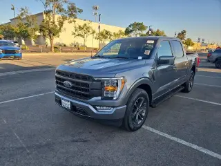 Fiesta de un Ford F-150 2023 4x2 Lariat 4dr SuperCrew 5.5 ft. SB