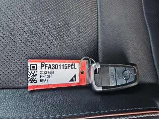 Fiesta de un Ford F-150 2023 4x2 Lariat 4dr SuperCrew 5.5 ft. SB