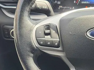 Explorador Ford 2023 AWD XLT 4dr SUV