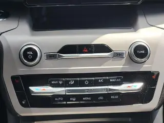 Explorador Ford 2023 AWD XLT 4dr SUV