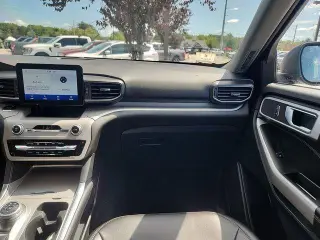 Explorador Ford 2023 AWD XLT 4dr SUV