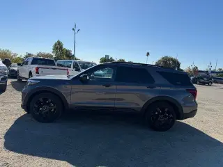 Explorador Ford 2023 ST-Line 4dr SUV