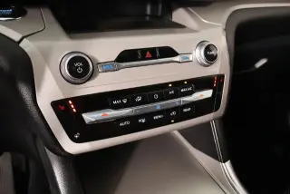 Explorador Ford 2023 AWD XLT 4dr SUV