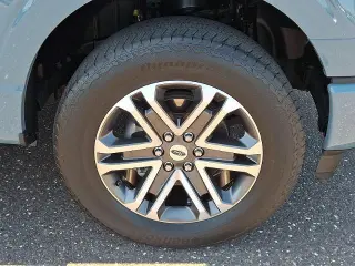 Ford F-150 2023 4x4 XL 4dr SuperCrew 5.5 ft. SB
