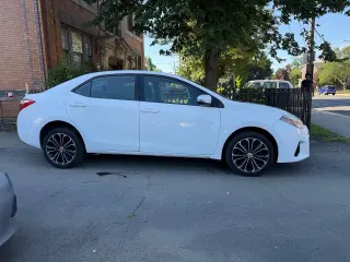 Corolla Toyota 2015
