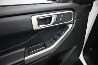 Explorador Ford 2023 XLT 4dr SUV