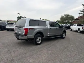 Ford F-350 Super Duty 2021 4x4 XL 4dr Cab de 6.8 pies de largo, suspensión trasera recta Pickup