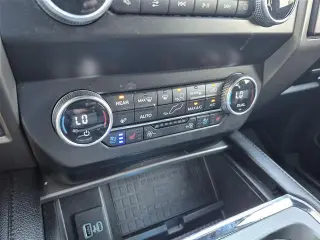 Ford Expedition 2021 4x2 XLT 4dr SUV